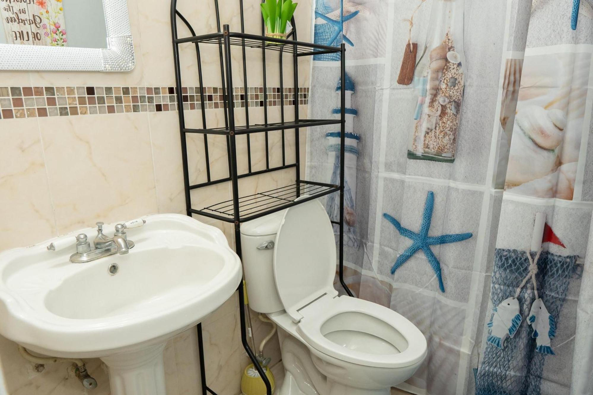 Finest Accommodation Oxford Manor One Bedroom Apt # 27 Kingston Zewnętrze zdjęcie