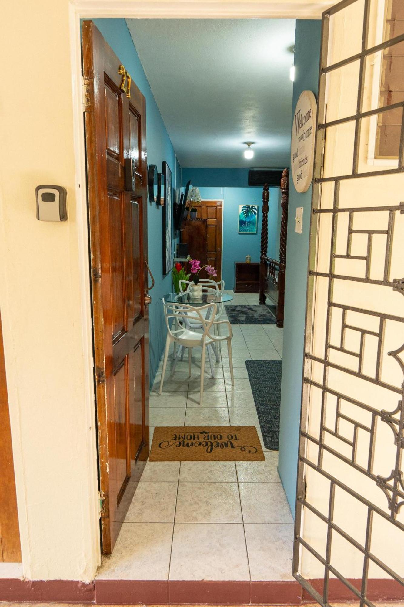 Finest Accommodation Oxford Manor One Bedroom Apt # 27 Kingston Zewnętrze zdjęcie